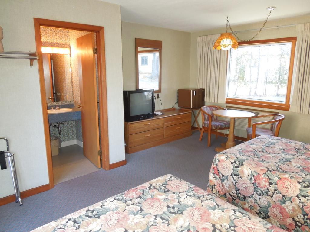 Town & Country Motor Inn Lake Placid Esterno foto